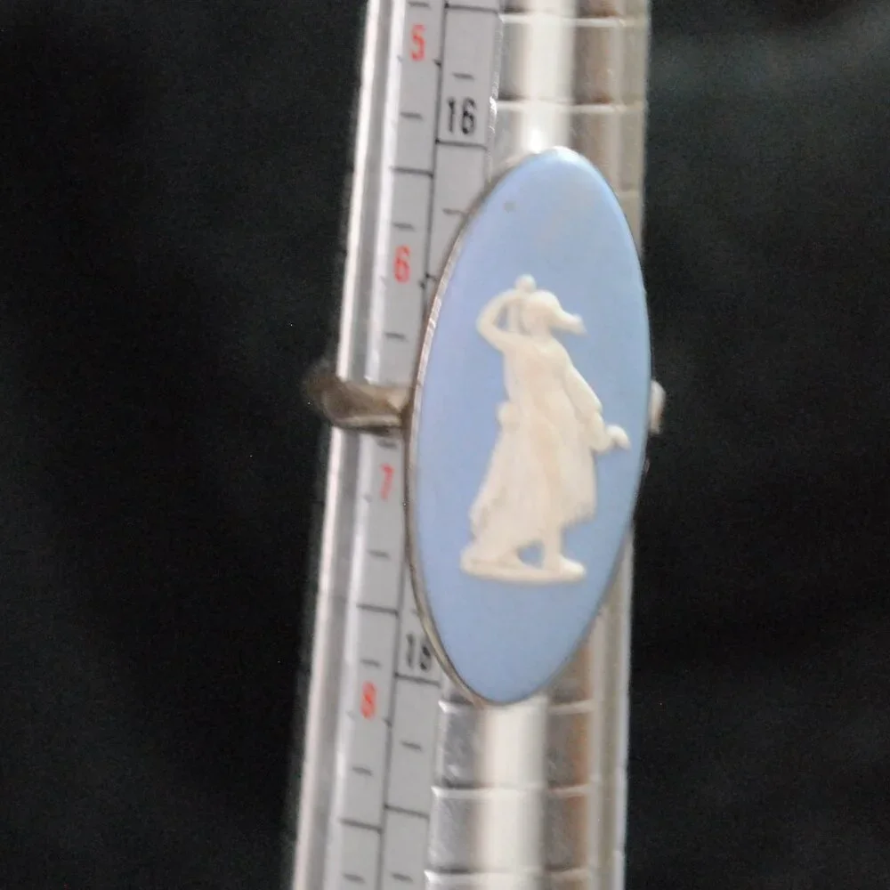 Vintage Wedgwood Sterling Jasperware Cameo of Hygieia, Goddess of Health, Ring